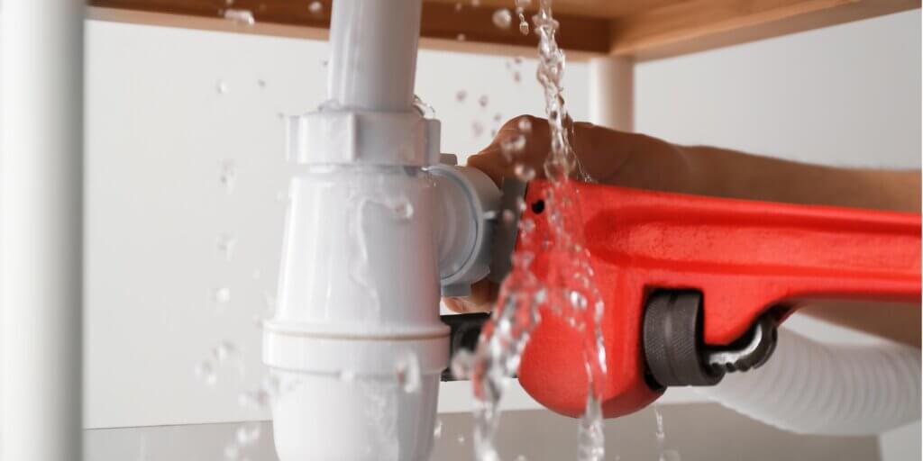 top 10 plumbing issues, we can help you from pipes to leaks, leave it to the professionals